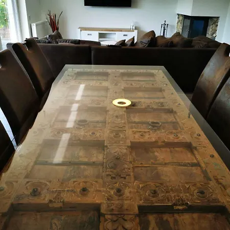 Oebel In Tatil Evi *