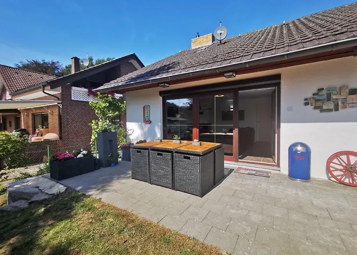 Ferienhaus Oebel In *