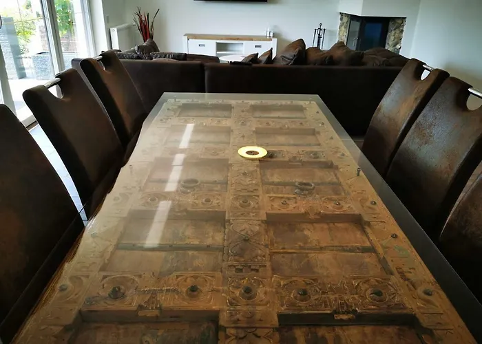 Oebel In Vakantiehuis *